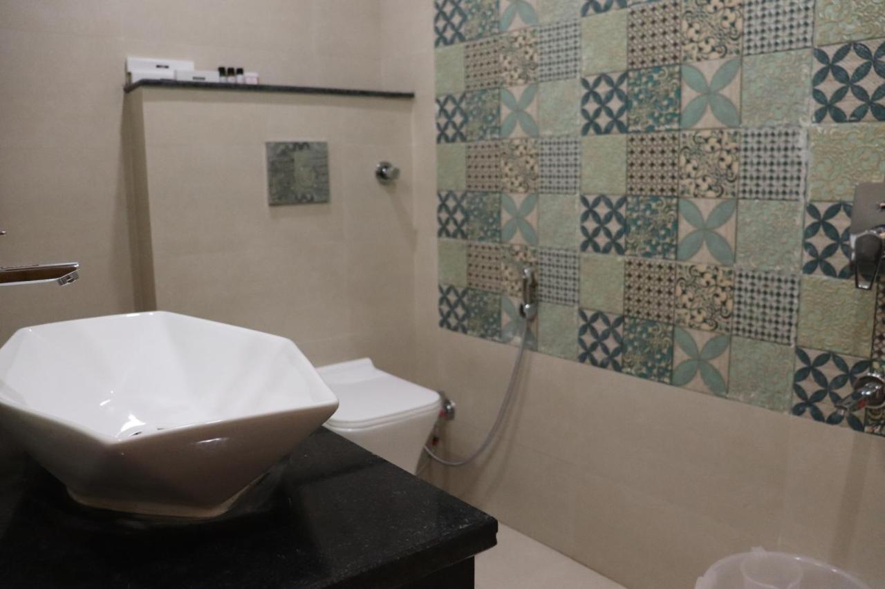 Hotel Jmb ジョードプル エクステリア 写真