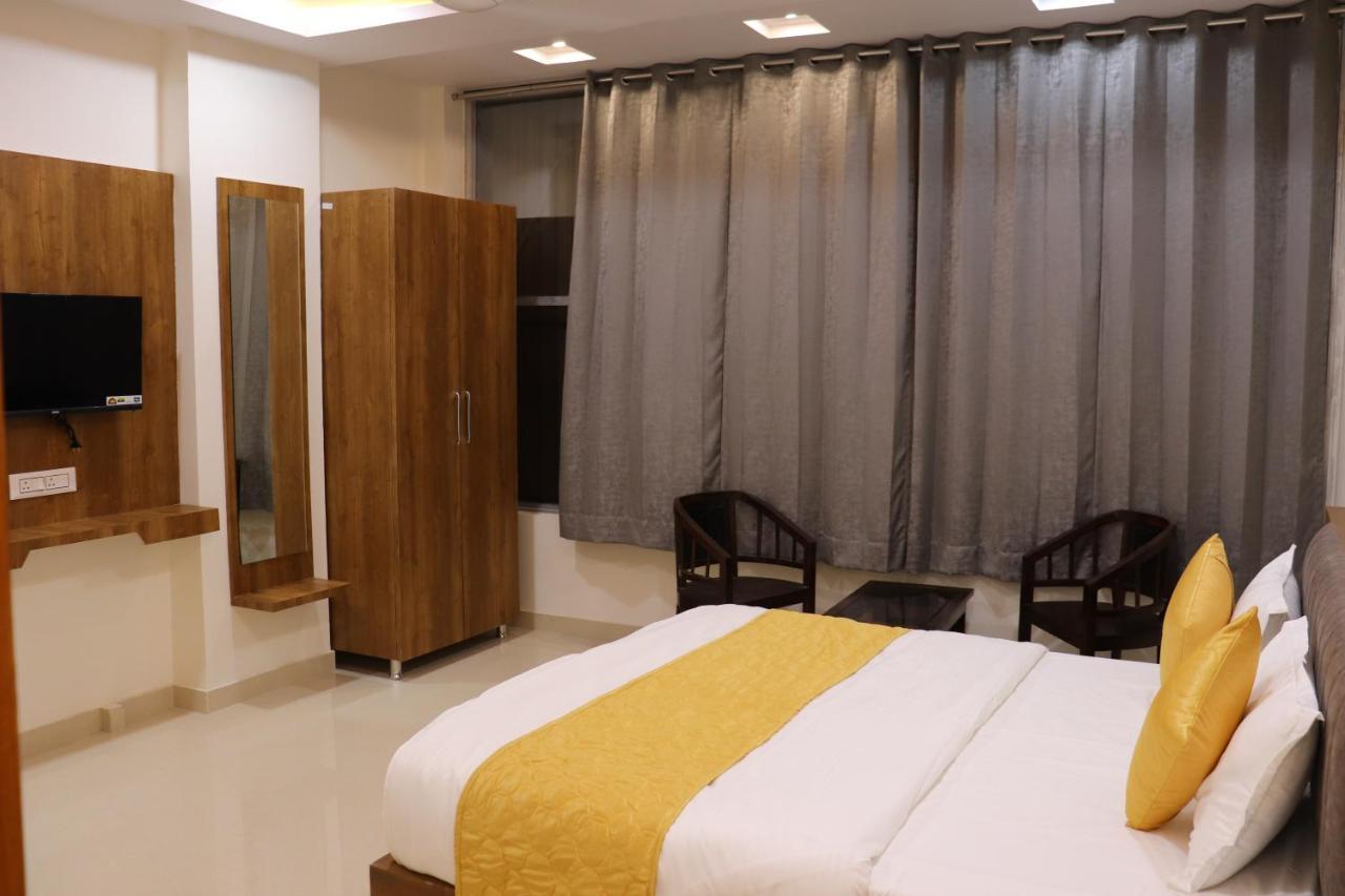 Hotel Jmb ジョードプル エクステリア 写真